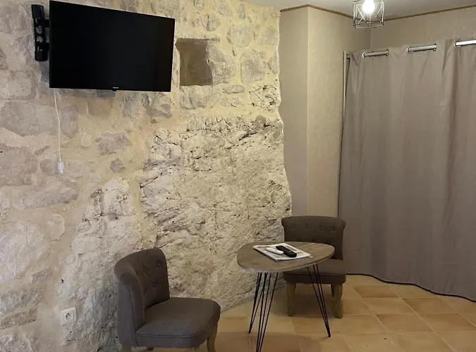 D'hôtes Le Malbouyssou Couette-café 3*