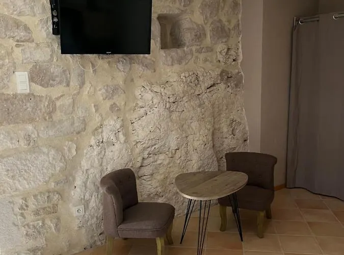 Couette-café D'hôtes Le Malbouyssou Lascabanes